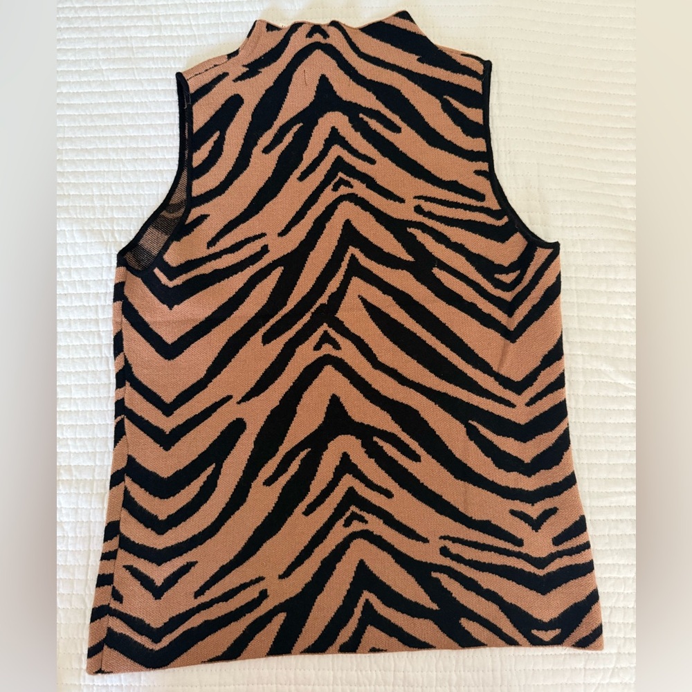 Brown and Orange Fitted Tank Top with Mandarin Collar